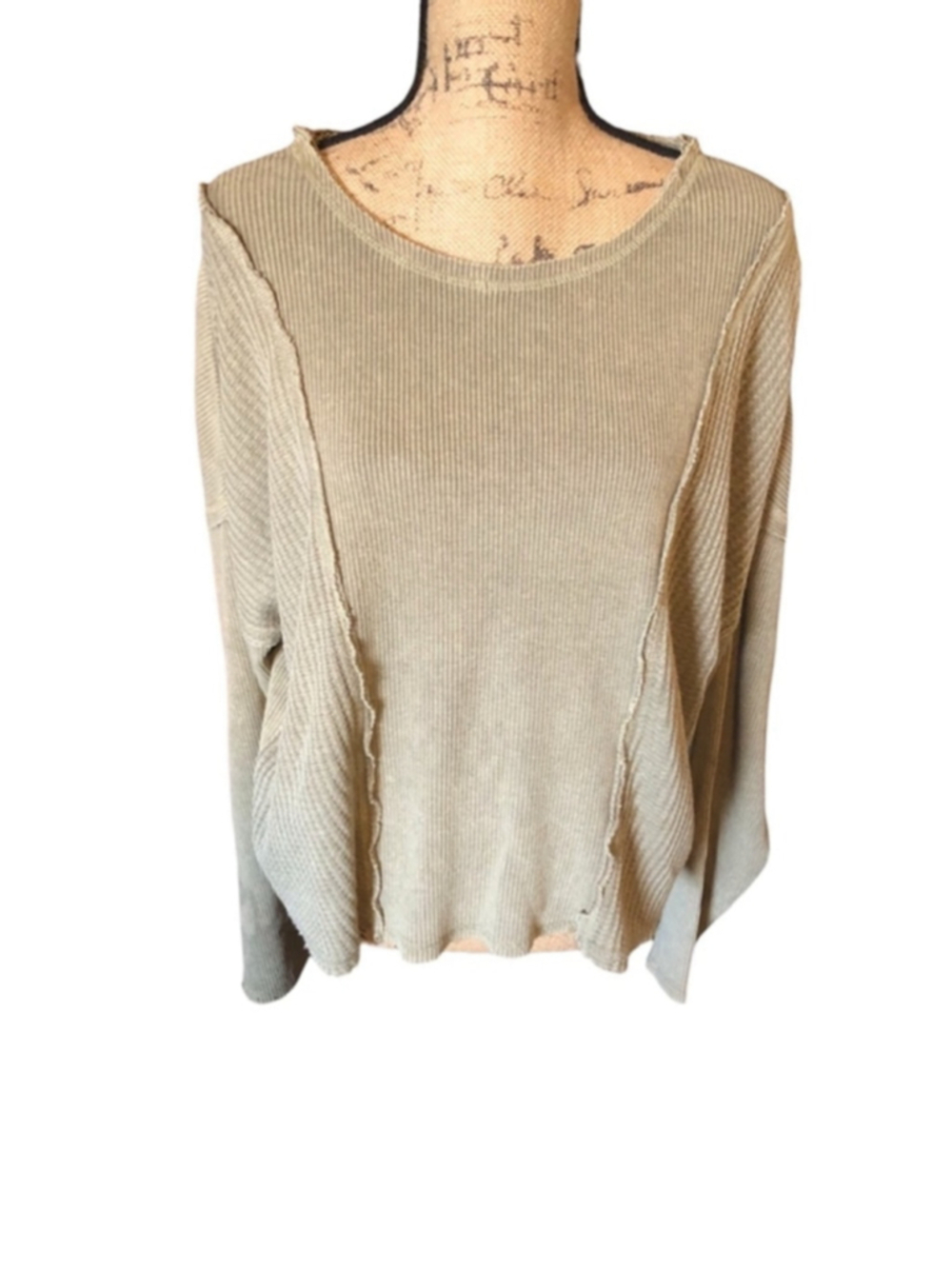 altar’d state Women’s Distressed Waffle Knit Top, Large, Tan/Olive